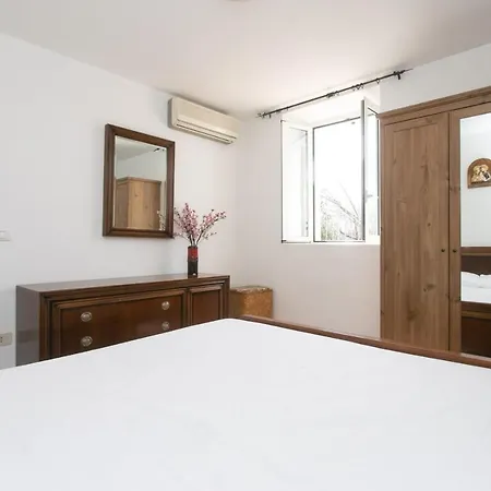 N033 - Numana, Bilocale Con Meraviglioso Terrazzo Sul Mare Numana